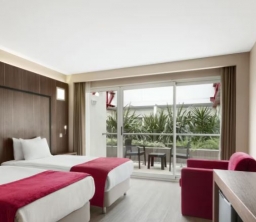 Ramada Encore by Wyndham İzmir