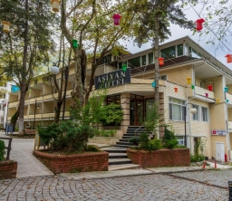 Oylat Kaplıcaları Aşiyan Otel